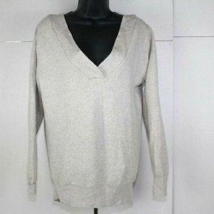 69-ARITZIA BABATON Deep V-Neck  Merino Wool Sweater Oatmeal Gray